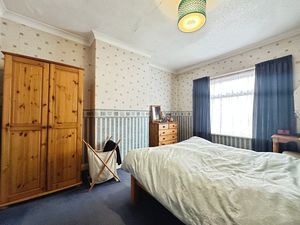 Bed 1- click for photo gallery